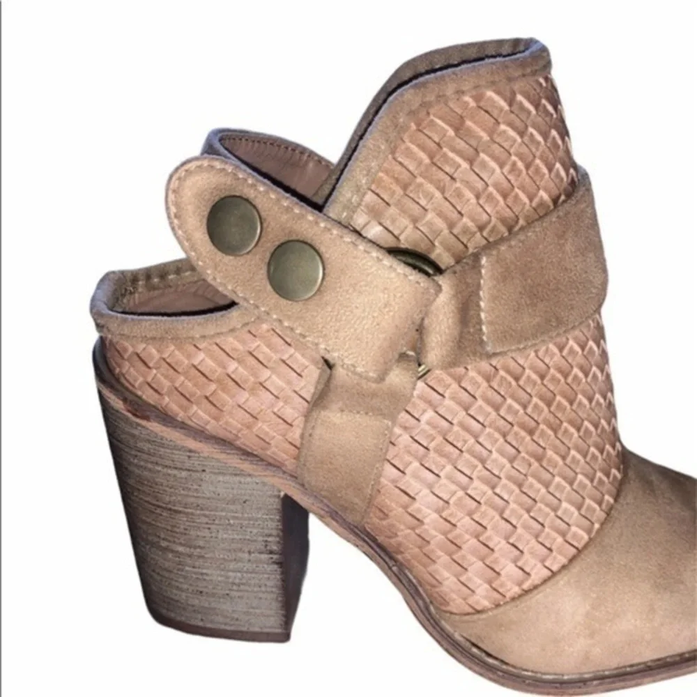 Beige Woven Chunky Heel Slingback Booties 8.5 Almond Toe Mule Ankle Boots Boho